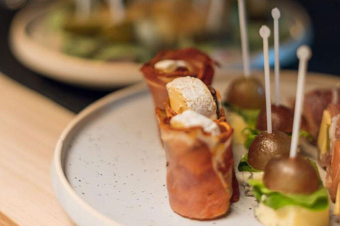 Bariloche: Patagonian Wine and Cheese Tasting Experience