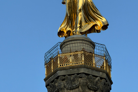 Berlin Night Walking Tour - Iconic Illuminated Landmarks Private Berlin Sunset Walking Tour - Iconic Landmarks