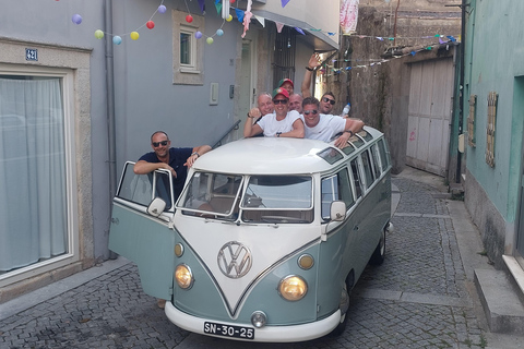 Porto: Private Sightseeing Tour by VW Kombi (2–8 People) Porto: Exclusive Sightseeing Tour- VW Kombi (2 to 8 people)