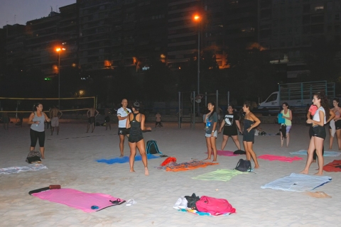 Alicante: yoga, mindfulness en paddlesurfen op het strand van PostiguetAlicante: yoga, mindfulness en paddlesurfen op het strand van Postigue