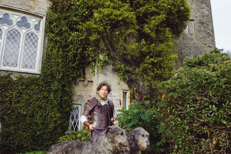 Dublin: Malahide Castle Hunt Dinner with Drinks Dublin: Malahide Castle Hunt Vegetarian Dinner with Drinks