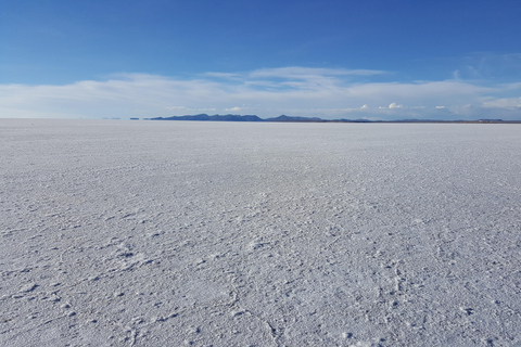 De La Paz à La Paz : Visite nocturne des salines d&#039;Uyuni 1D + bus de nuit