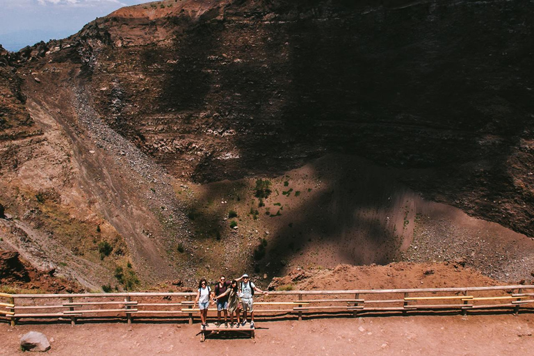 From Naples: Mount Vesuvius Transfer with Entry Tickets