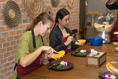 Bangkok: Cooking Class with Market Visit & Tuk Tuk Ride