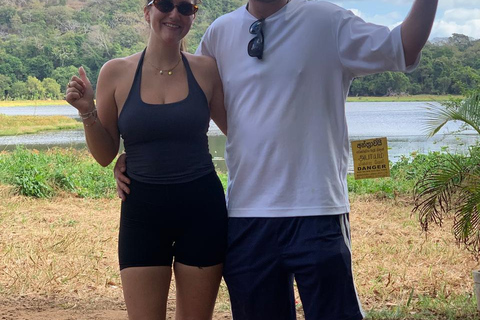 From Colombo/Negombo: Wilpattu Safari & Sigiriya Transfer Morning Session
