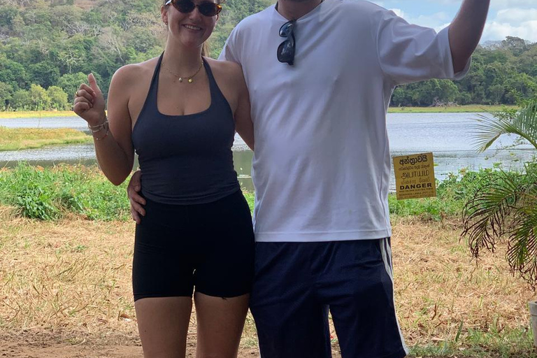 From Colombo/Negombo: Wilpattu Safari & Sigiriya Transfer Morning Session