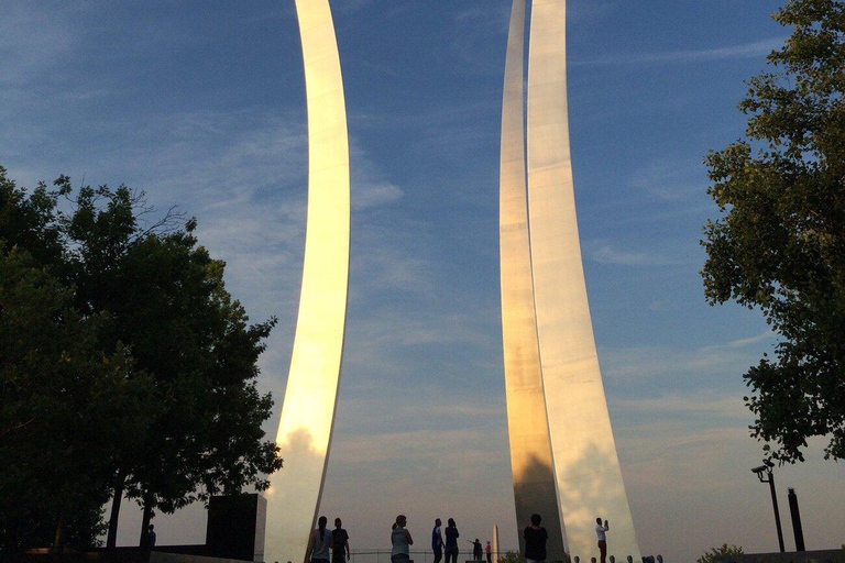 Washington DC: Tour privato in furgone al chiaro di lunaGruppo di 6 passeggeri