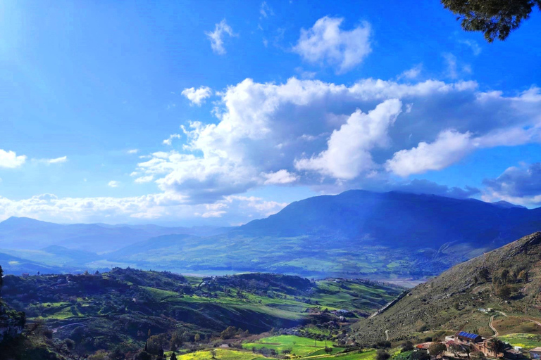 From Palermo: Medieval castle tour of Caccamo and Cefalù. SHARED TOUR