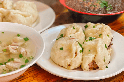 Hangzhou Breakfast Walk: Eat Like a Local in the City Center