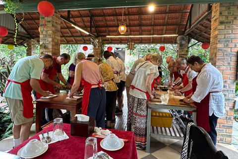 Erkundung des Öko-Dorfes Thuy Bieu - Kochkurs - Halbtagestour
