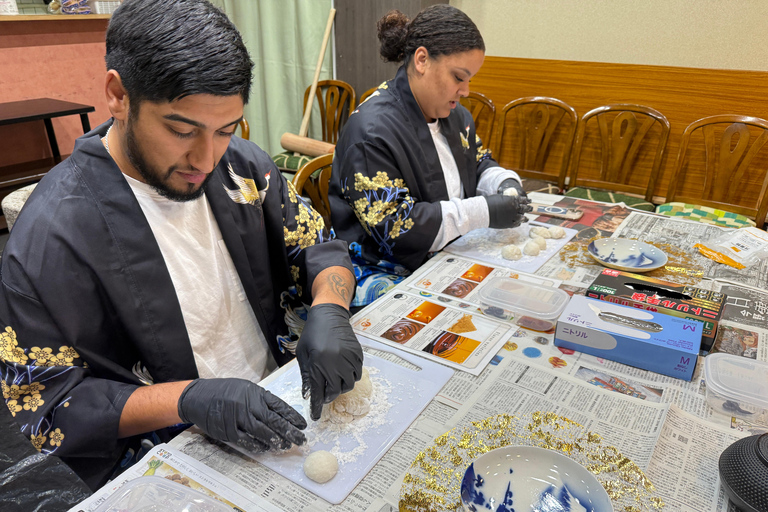 Kyoto Night Cultural Experience: Tea Ceremony & Mochi Making Kyoto : mochi pounding Experience& tea ceremony & Real Sword