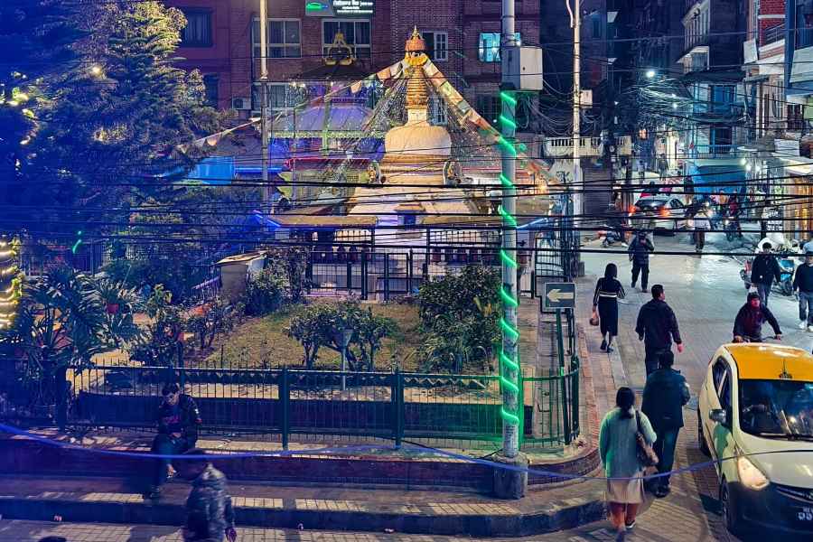 Nepalesisches Nachtleben in Kathmandus pulsierendem Thamel erleben