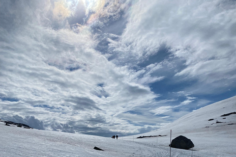 Full Day Hiking Adventure from Bergen to Trolltunga