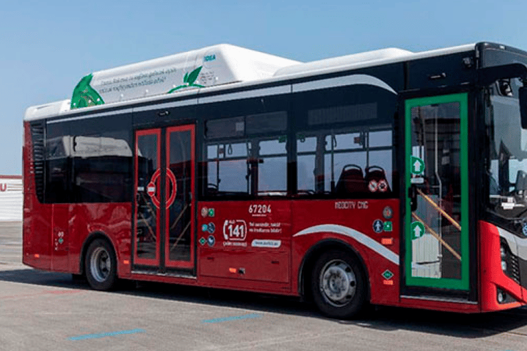 Bakú: Traslado en autobús desde o hacia el aeropuerto de Bakú