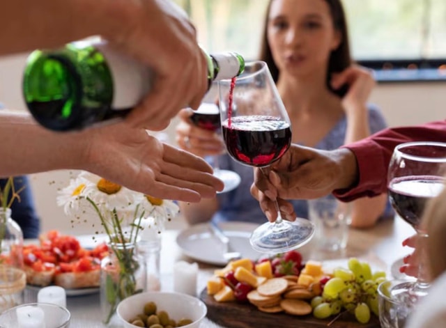 Sintra: Portuguese Wine Tasting with Local Flavours & Music