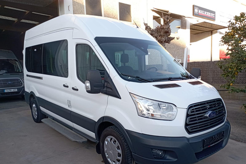 Transfer from Barcelona Airport to Tarragona Private Minibus Transfer