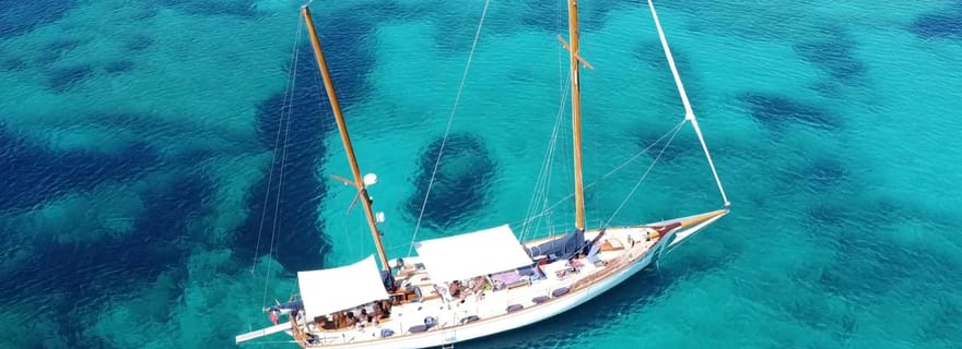 Cannigione : tour en bateau de l'archipel de la Maddalena avec déjeuner