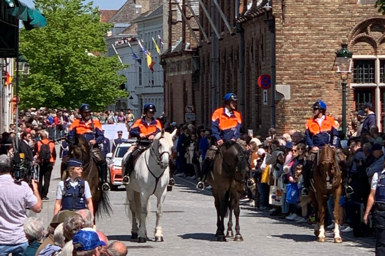 Bruges Guided Day Tour from Paris with Holy Blood Procession