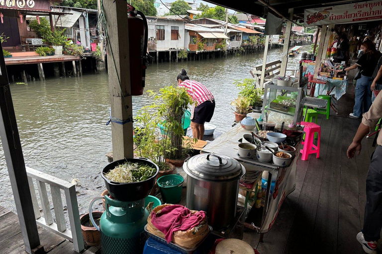 Private Mysterious Bangkok & Grand Palace Tuk Tuk Boat Lunch