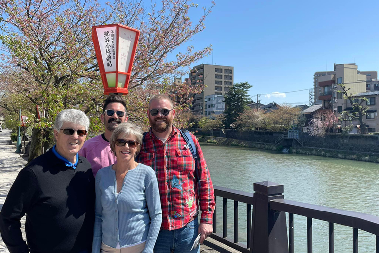 Kanazawa: 6-Hour Private Guided Tour & Kimono Experience