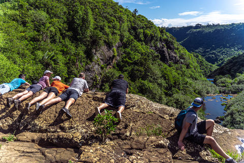 Las maravillas naturales de Mauricio: Las 7 Cascadas + picnicMauricio: Una Maravilla Natural: Las 7 Cascadas de Mauricio