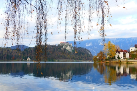 Jeziora, przyroda i wodospad w SłoweniiSłoweńskie jeziora, przyroda i wodospady