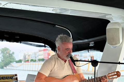Seville: Flamenco life music Yacht Cruise, Tapas & Drinks Private Yacht Flamenco life music Cruise, Wine beers & tapas