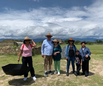 De Oaxaca: Viagem de 1 dia a Monte Albán e às cidades de artesanato