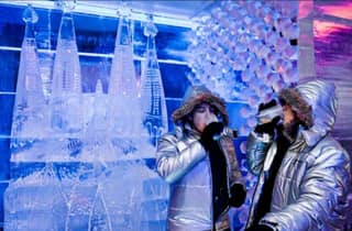 Barcellona: Icebar sulla spiaggia + 1 drink