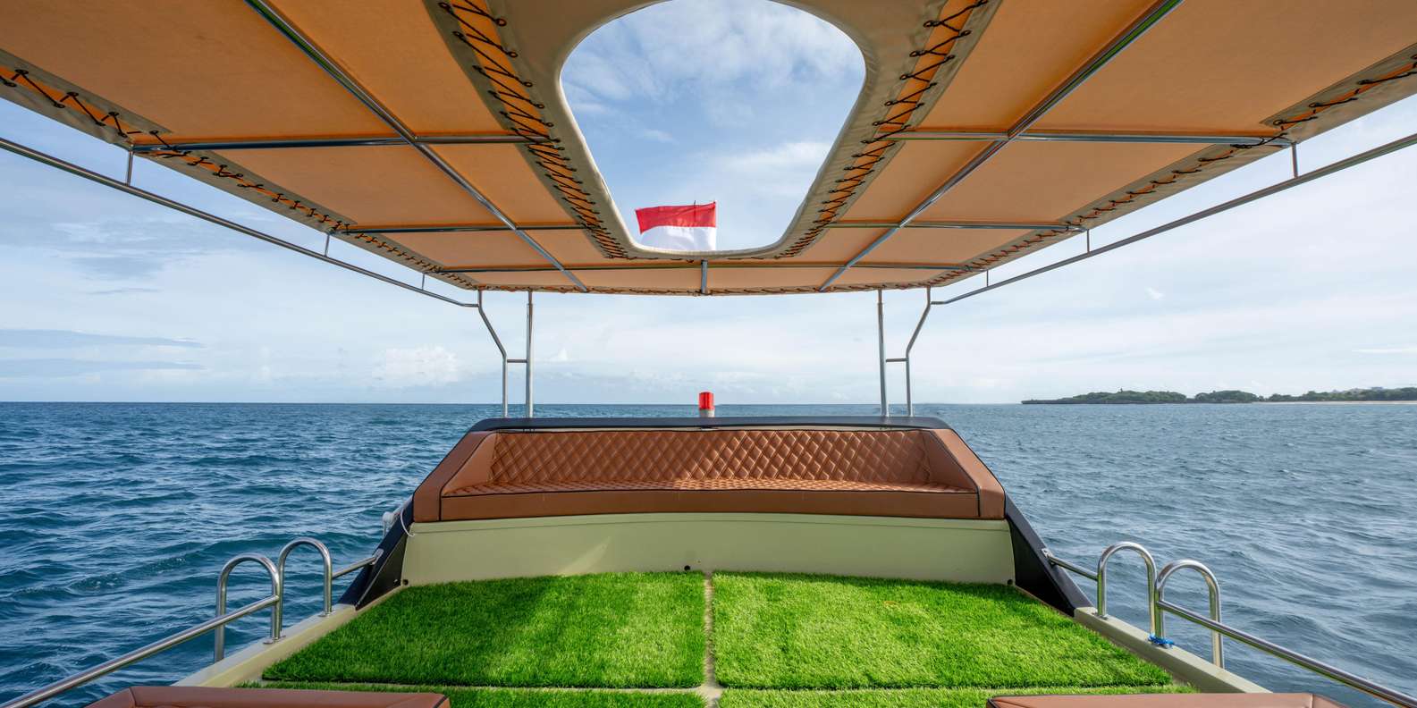 Bali: Premium Yacht Nusa Penida Manta Snorkeling & Land Tour — gallery image 11
