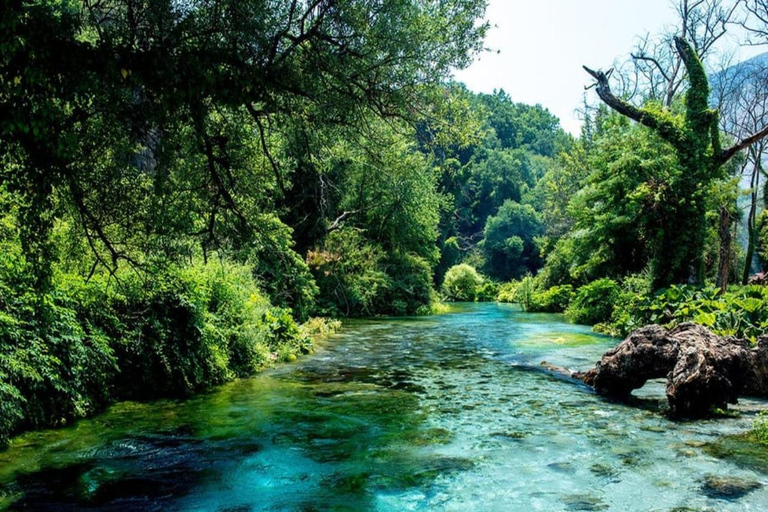 De Tirana/Durrës a Saranda, Ksamil, excursión de un día al Ojo Azul