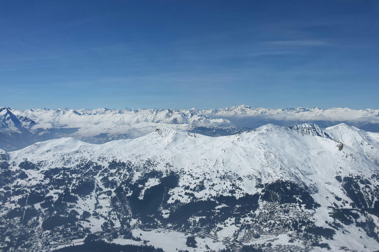 كاتماندو: جولة خاصة بطائرة هليكوبتر في معسكر قاعدة إيفرست