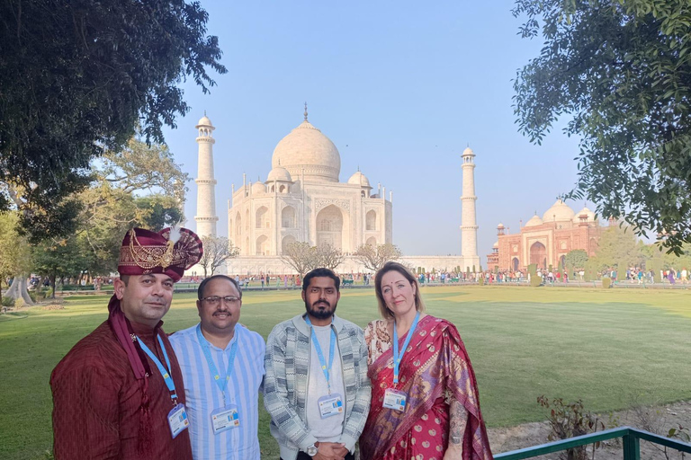 A partir de Deli: Excursão guiada com tudo incluído ao Taj Mahal ao nascer do solDe Deli: Excursão ao Taj Mahal com guia exclusivo