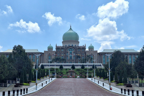 Putrajaya Tour: Pink Mosque, Lake & Scenic City Highlights