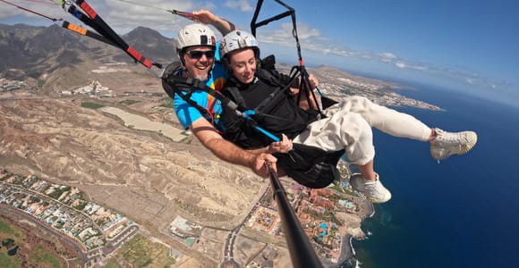 Tenerife: Paragliding with National Champion Paraglider