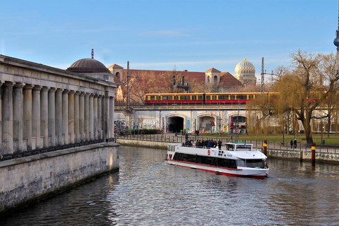 Berlin: Bootstour - Sightseeing Brückenfahrt auf der Spree Berlin-City-Tour 1,5std.