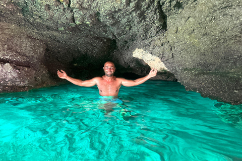Tropea: Essence of the Coast of the Gods Boat Tour Max. 12 people