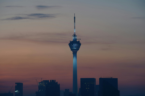 Kuala Lumpur:Night City Tour with Best Skyline Photo Stops