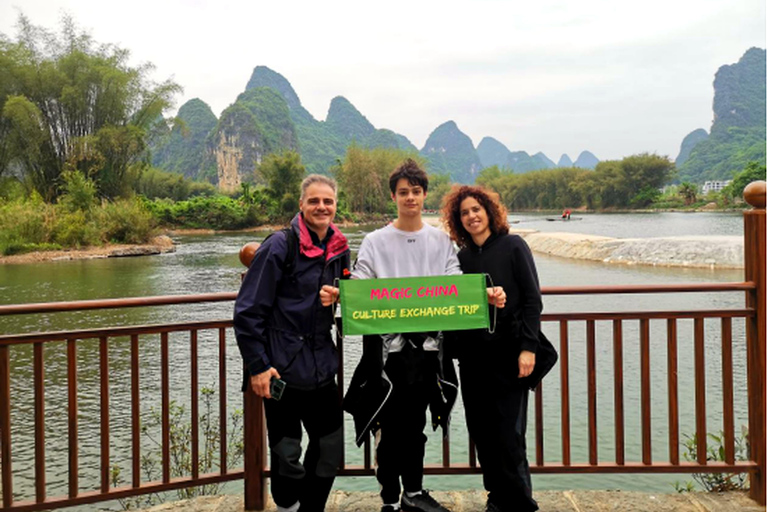 Yangshuo: Xianggong Mountain, Yulong River & Shangri-La Tour Attraction E-Ticket Bundle: No Transport and Guide
