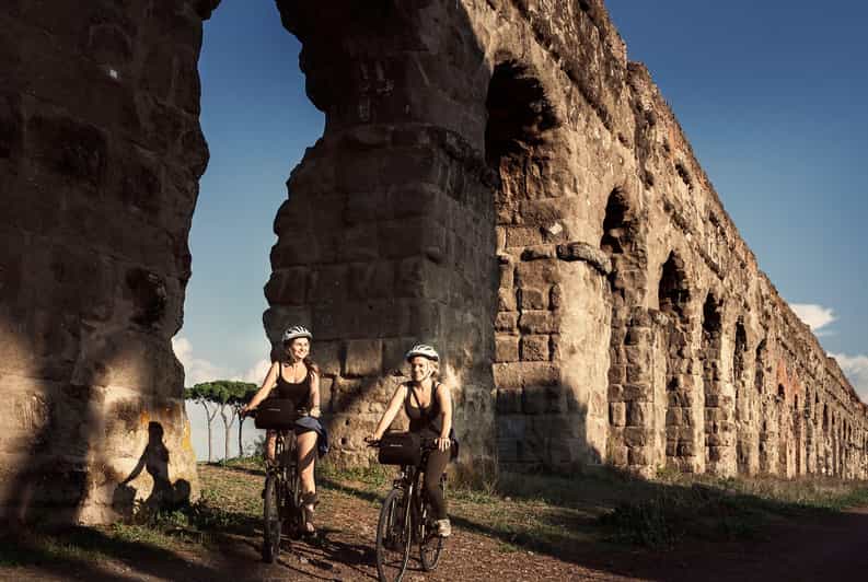 Řím: Appian Way, katakomby a římské akvadukty Top EBike Tour