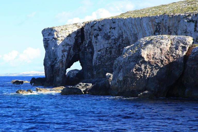 Malta: Kryssning Kryssning i blå och kristallklara laguner med havsgrottorGozo, halvdagskryssning med havsgrottor i Blue &amp; Crystal Lagoons