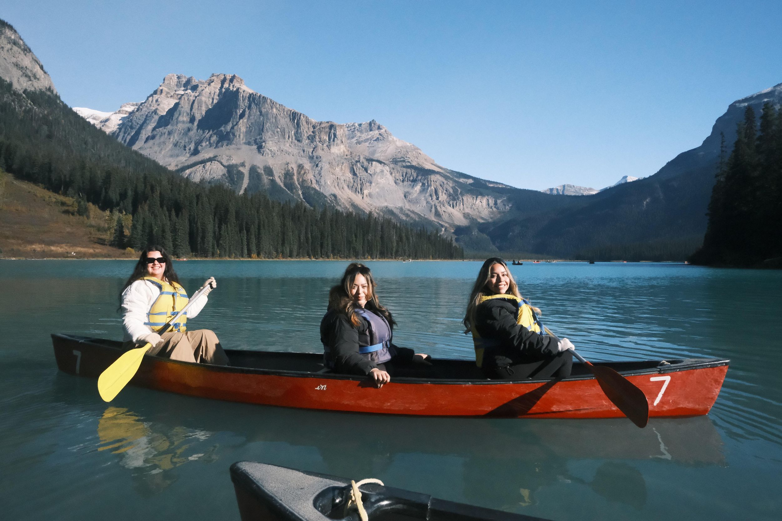 Kleine Gruppe: Emerald Lake (optional Kanu) & Takakkaw Falls