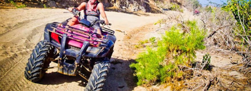 Kundasang : randonnée en quad, visite d'une ferme laitière et repas en commun