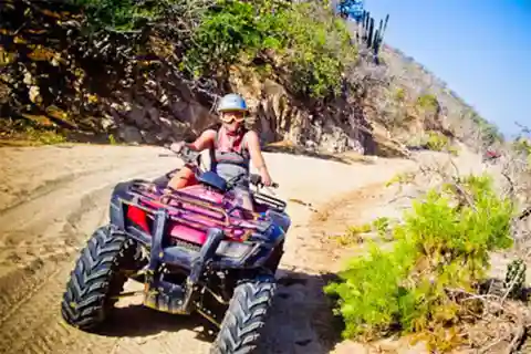Kundasang: giro in ATV, visita alla fattoria e pasto in comune