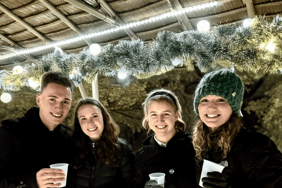 Portland: Weihnachtliche Bootsfahrt mit Parade. Foto: GetYourGuide Portland: Weihnachtliche Bootsfahrt mit Parade. Foto: GetYourGuide