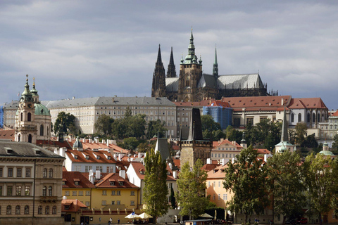 Prag: Inträdesbiljetter till slottskretsen med ljudguide