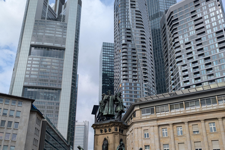 Frankfurt: Modern and Medieval walk with Local Guide