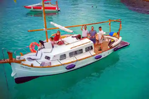 Mallorca: Llaüt-Ausflug rund um Palma mit Essen und Trinken