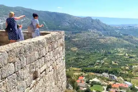 Privé Split en Klis Fort: Een unieke excursie aan wal
