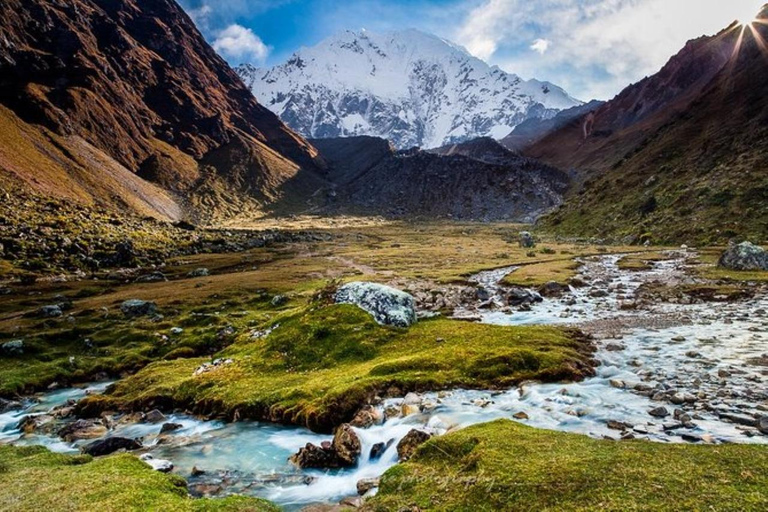 Excursión: Montaña Arco Iris y 7 Lagunas de Ausangate 2 díasExcursión: Montaña de Arco Iris y Ausangate 7 Lagunas 2 dias